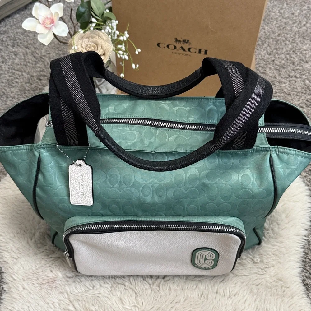 ✨ Coach Washed Green Court Tote In Colorblock Signature Nylon✨